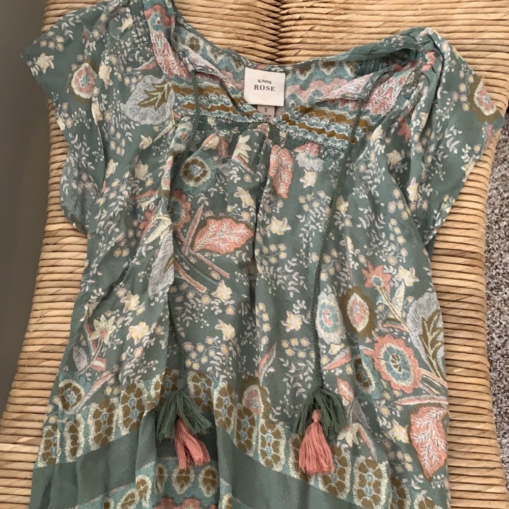 Knox rose target top
